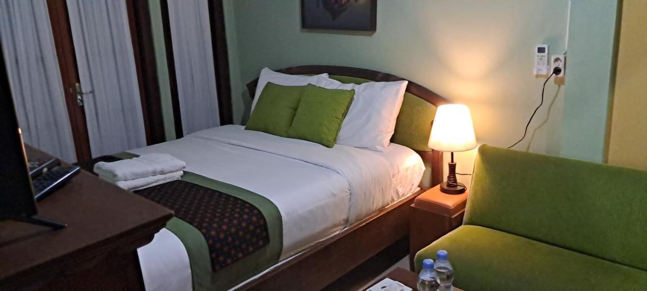 Griya Jene Homestay Syariah Ngabean Dış mekan fotoğraf